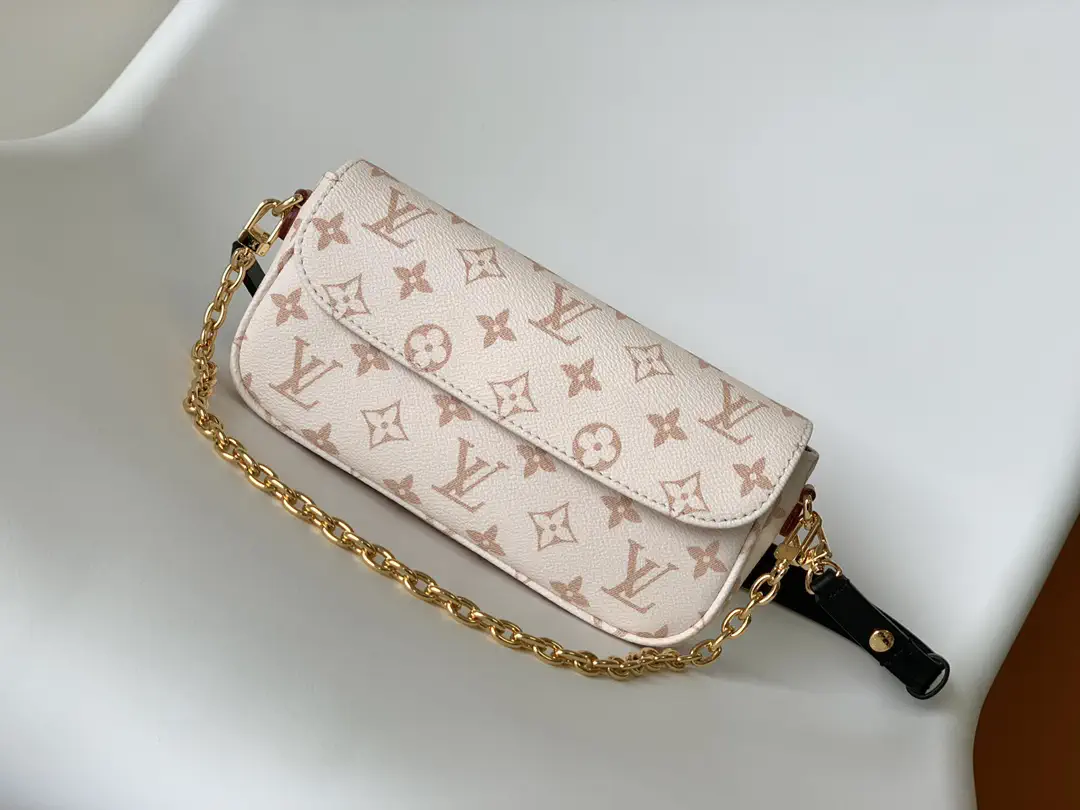 Louis Vuitton Monogram Wallet On Chain Ivy Bag image 1