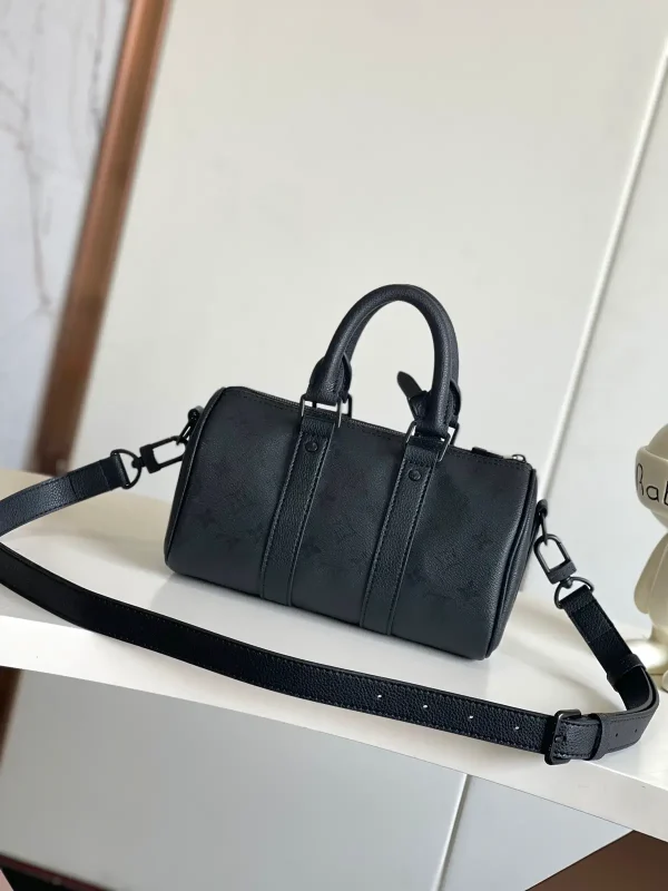 Louis Vuitton Monogram Keepall Bandouliere 25 Duffle Bag image 1
