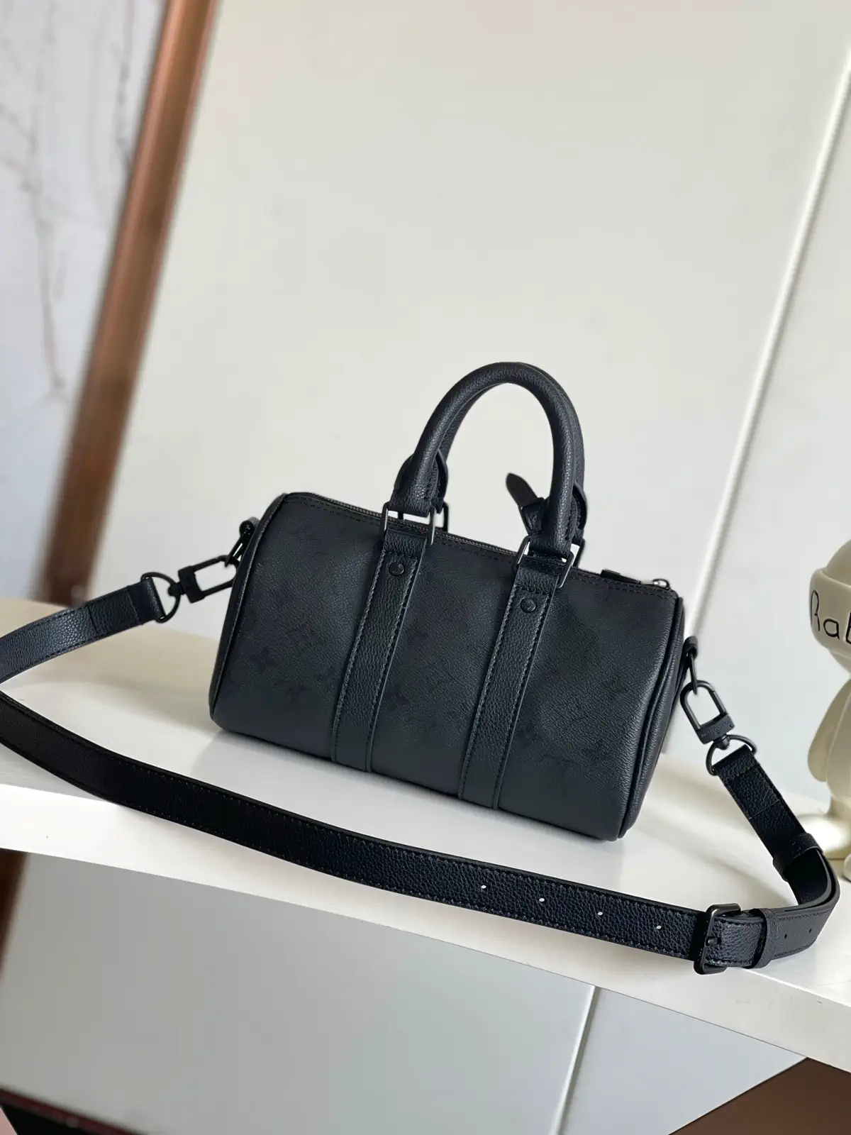 Louis Vuitton Monogram Keepall Bandouliere 25 Duffle Bag image 1