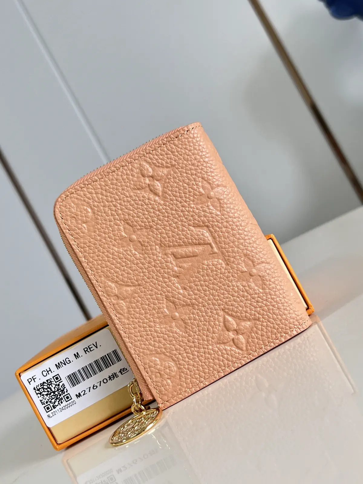 Louis Vuitton Noa Monogram Compact Wallet image 1
