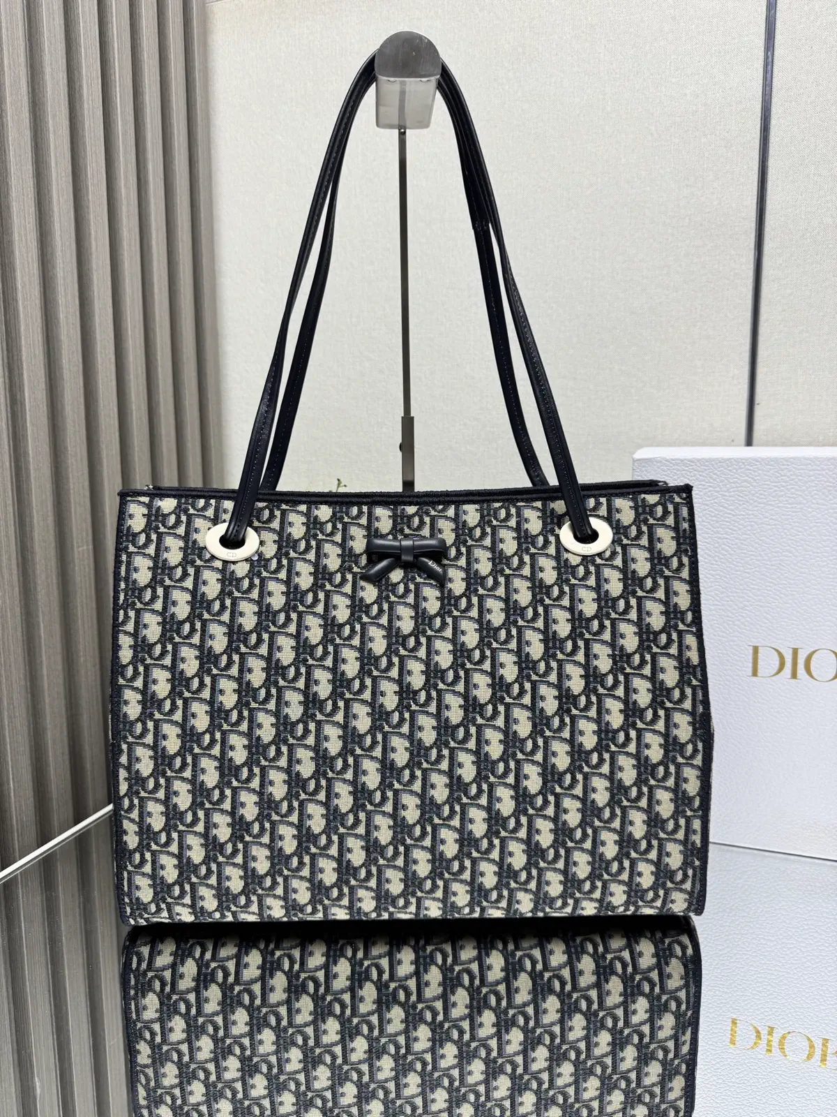 Dior Oblique Monogram Bow Tote Bag image 1