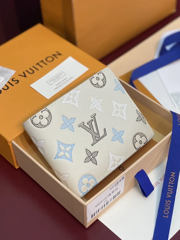 Louis Vuitton Monogram Multiple Wallet image 1