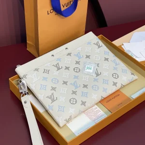 Louis Vuitton Pochette To-Go Monogram Clutch image 1