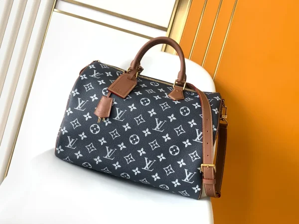 Louis Vuitton Speedy P9 Bandoulière 40 Monogram Top Handle Bag image 1