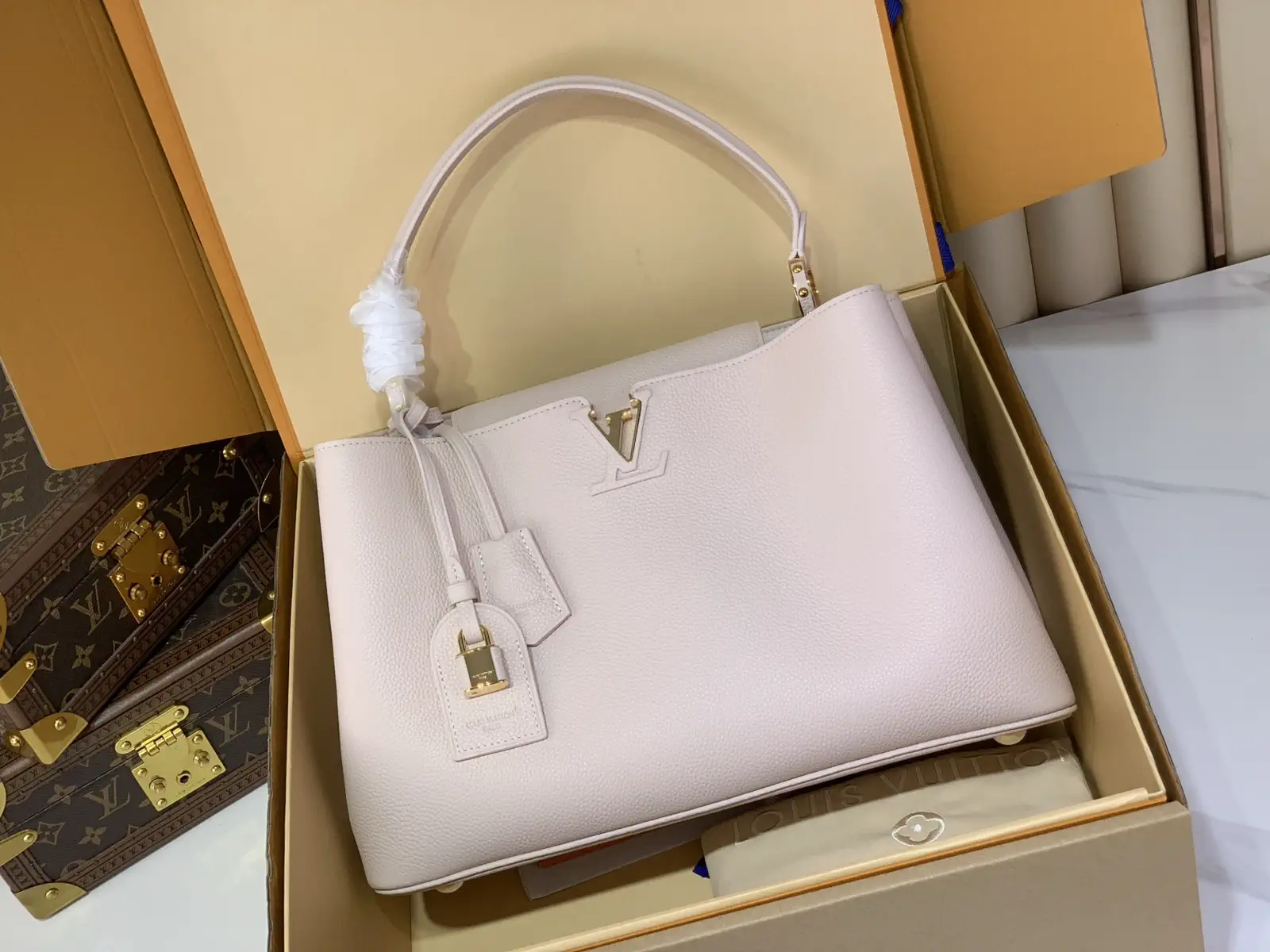 Louis Vuitton Capucines Light Pink Top Handle Bag image 1