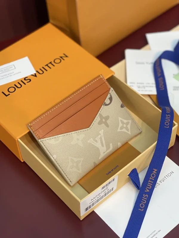 Louis Vuitton Triple Card Holder image 1