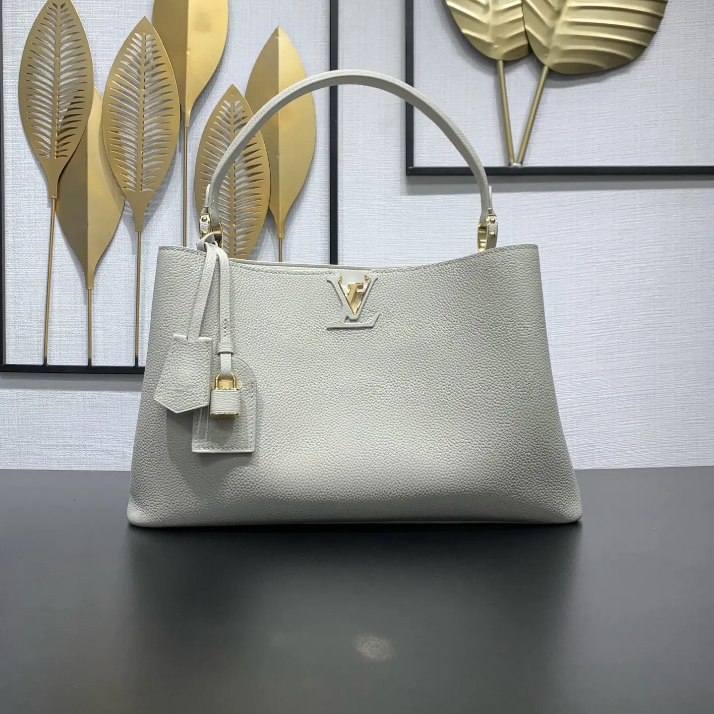 Louis Vuitton Light Gray Taurillon Leather Capucines Shoulder Bag image 1