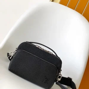 Louis Vuitton Black Taïga Leather Avenue Messenger Bag image 1