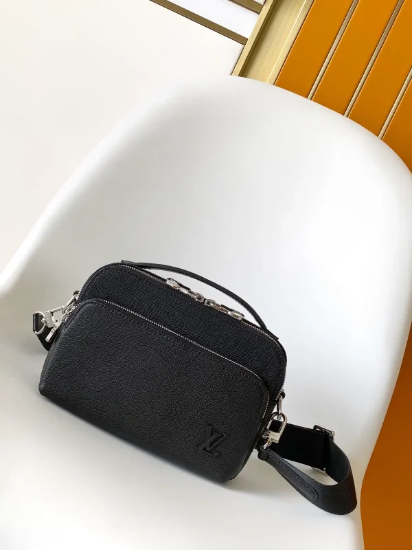 Louis Vuitton Black Taïga Leather Avenue Messenger Bag image 1