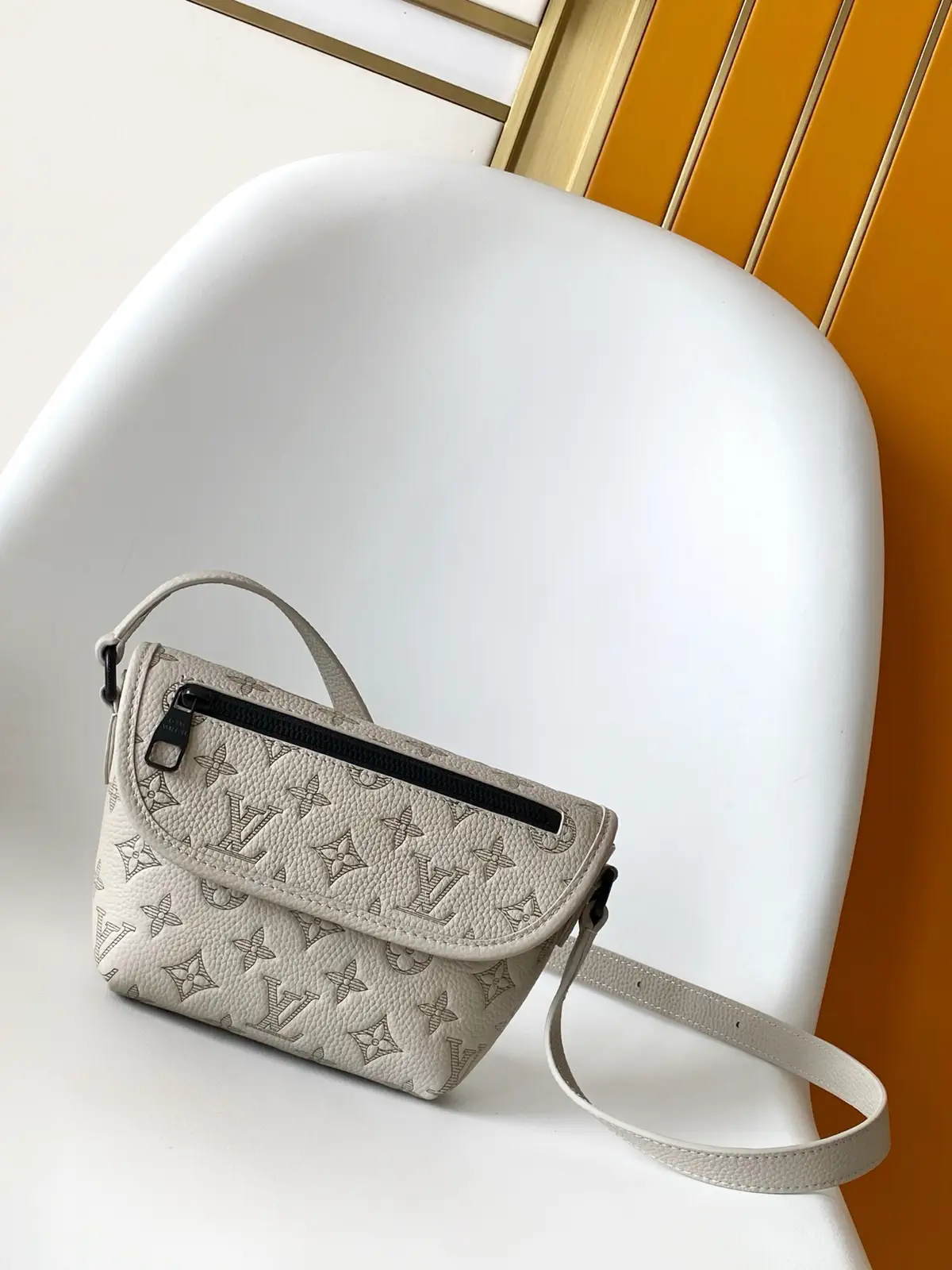 Louis Vuitton Monogram Mini Crossbody Bag image 1