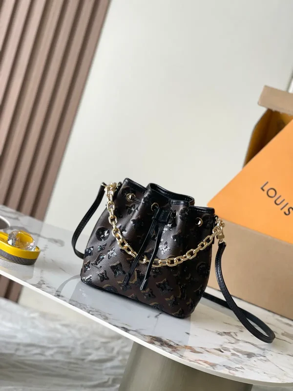 Louis Vuitton Noe BB Bucket Bag image 1