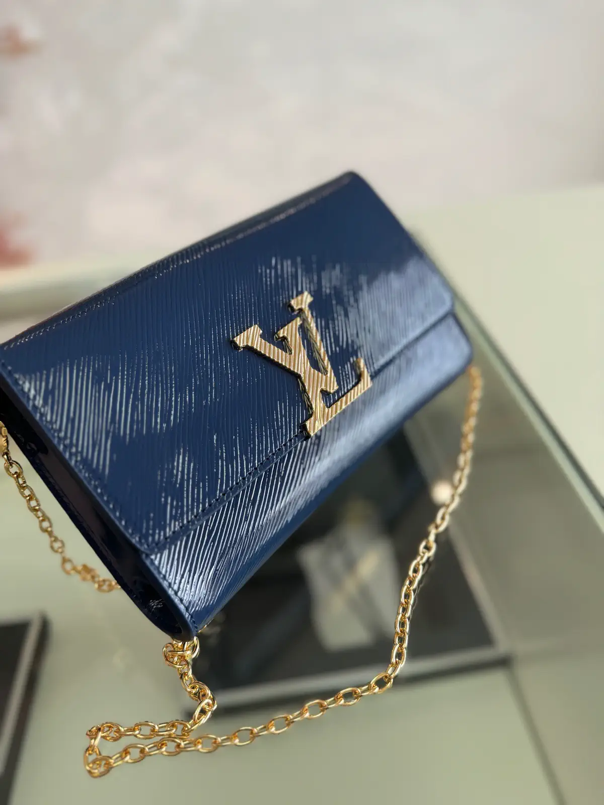 Louis Vuitton Dark Blue Epi Leather Pochette Louise Chain Bag image 1
