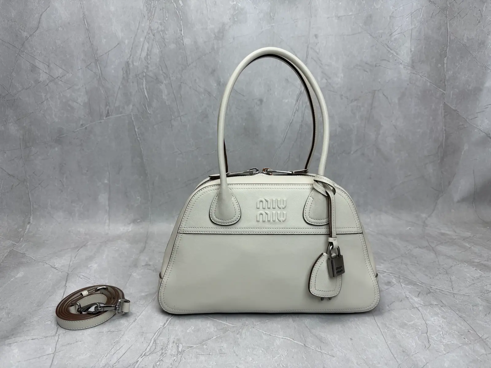 Miu Miu Vivant Leather Top Handle Bag image 1