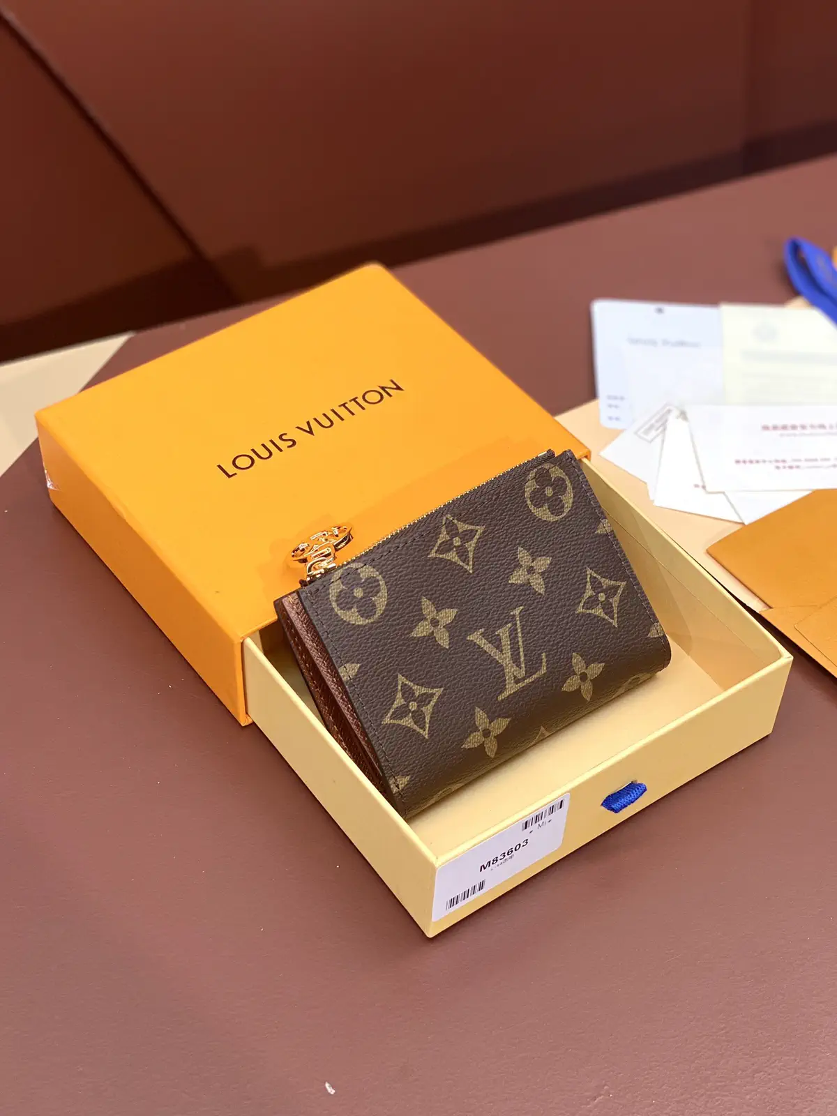 Louis Vuitton Monogram Canvas Portefeuil Lisa Compact Wallet image 1