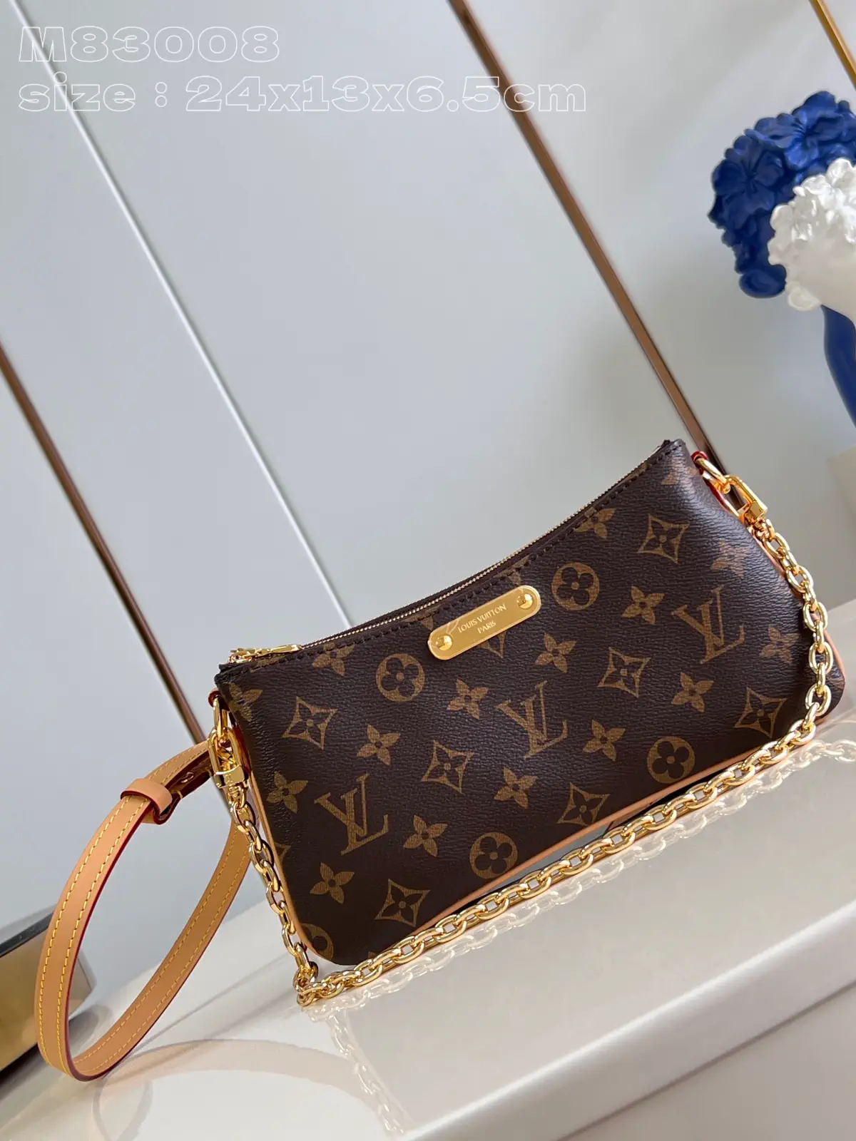 Louis Vuitton Monogram Liv Pochette image 1