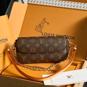Louis Vuitton Wallet On Chain IVY Monogram Bag image 1