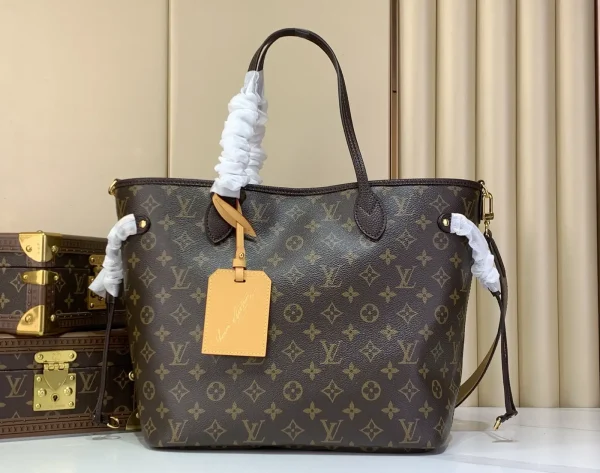 Louis Vuitton Monogram Neverfull MM Tote Bag image 1