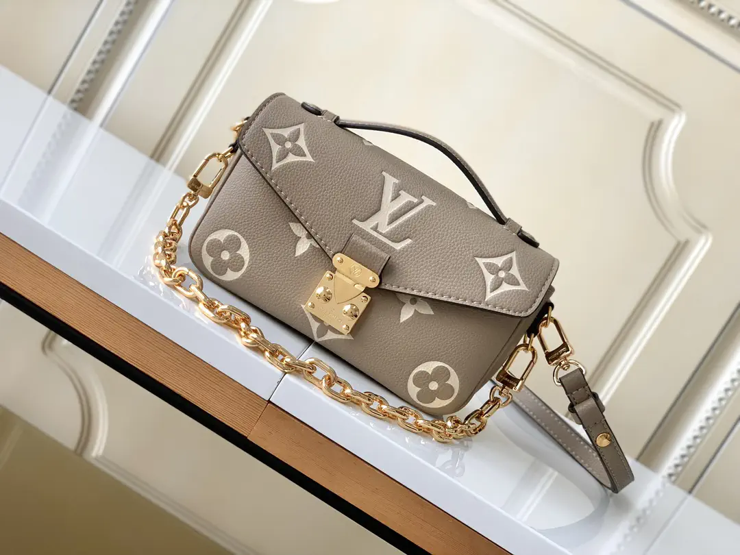 Louis Vuitton Pochette Métis East West Monogram Bag image 1