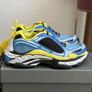 Balenciaga Unisex Chunky Sneakers image 1