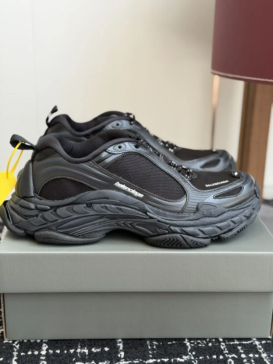 Balenciaga Unisex Chunky Sneakers image 1