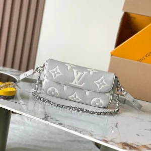 Louis Vuitton Wallet On Chain Ivy Bag image 1