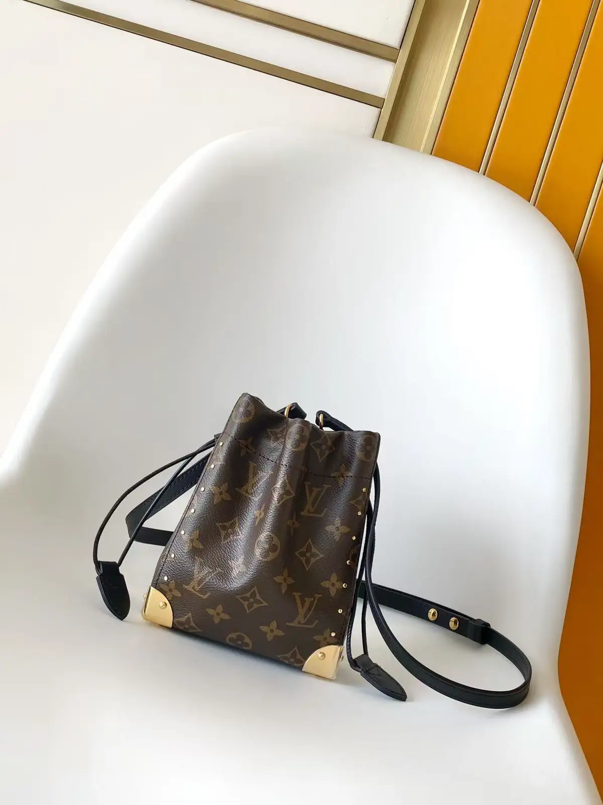 Louis Vuitton Monogram Nano Noé Trunk Bag image 1