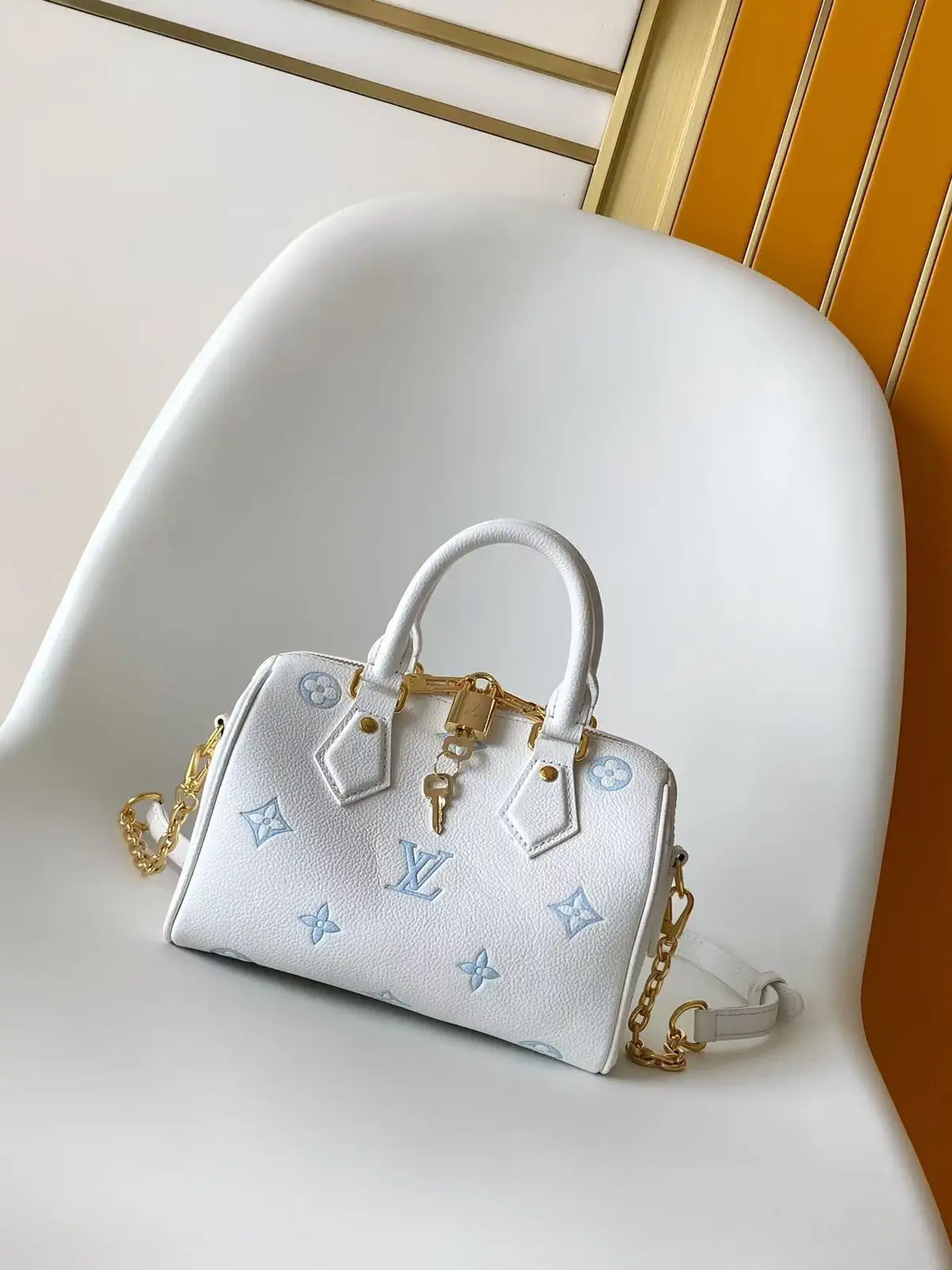 Louis Vuitton Speedy Bandoulière 20 Monogram Handbag image 1