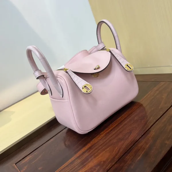 Hermès Mini Lindy Top Handle Bag image 1