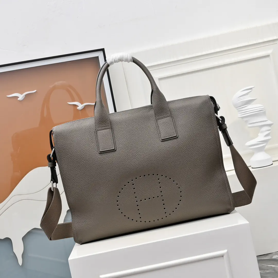Hermès Men's Briefcase image 1