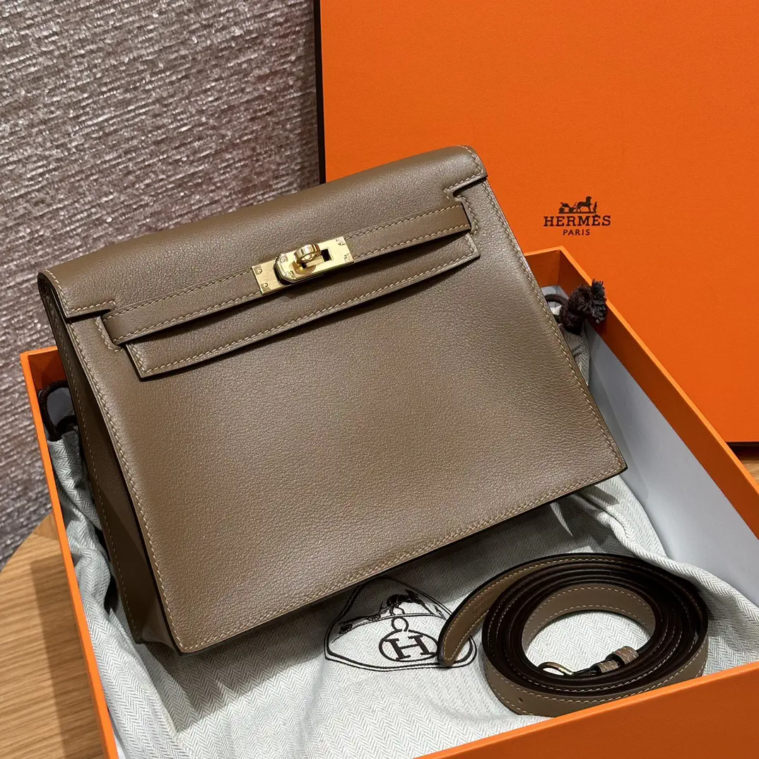 Hermès Kelly Dance Leather Bag image 1