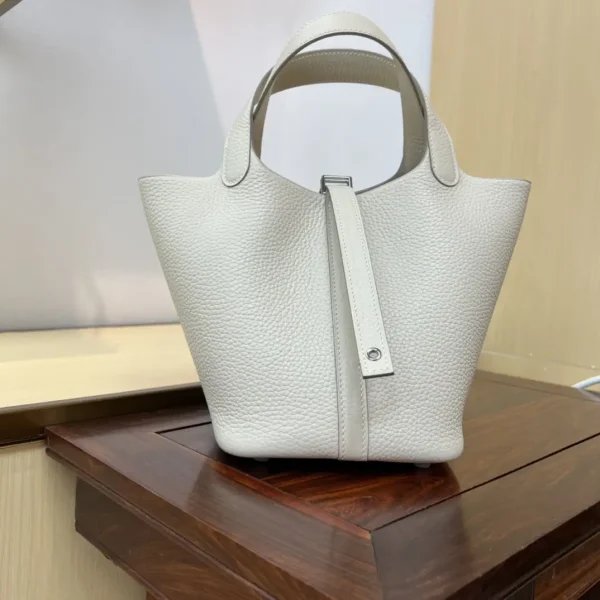 Hermès Picotin Bucket Bag image 1