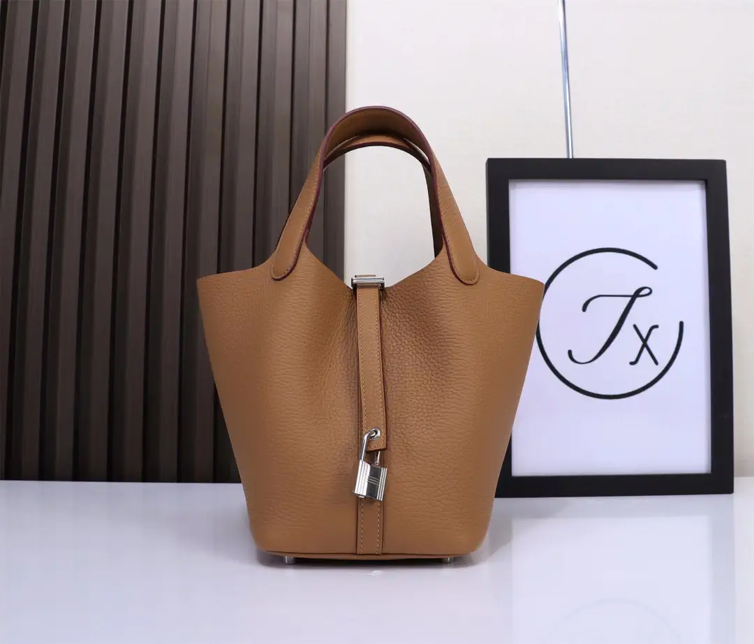 Hermès Picotin Bucket Bag image 1