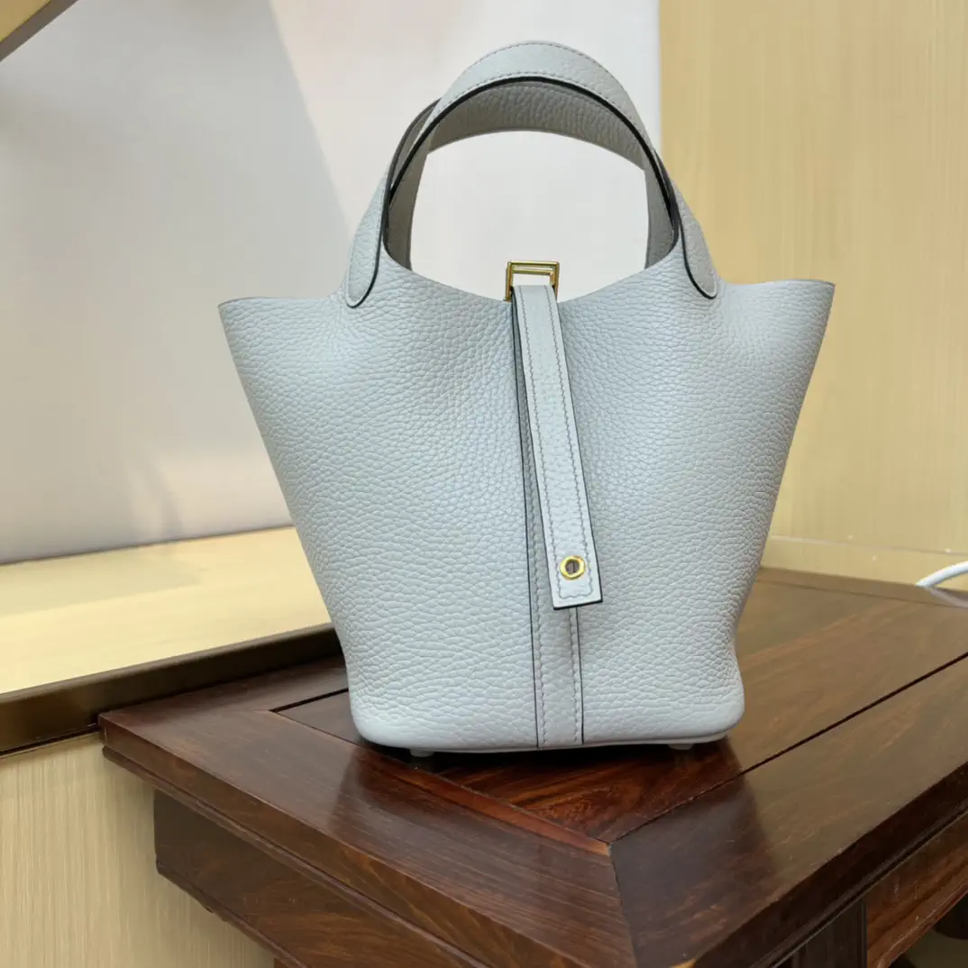Hermès Bucket Bag image 1