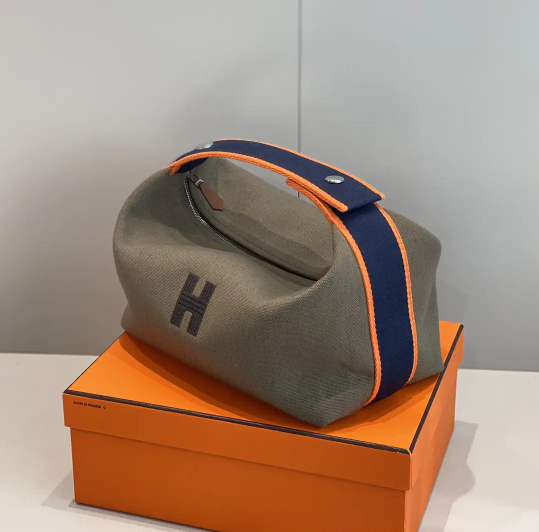 Hermès Canvas Top Handle Toiletry Bag image 1