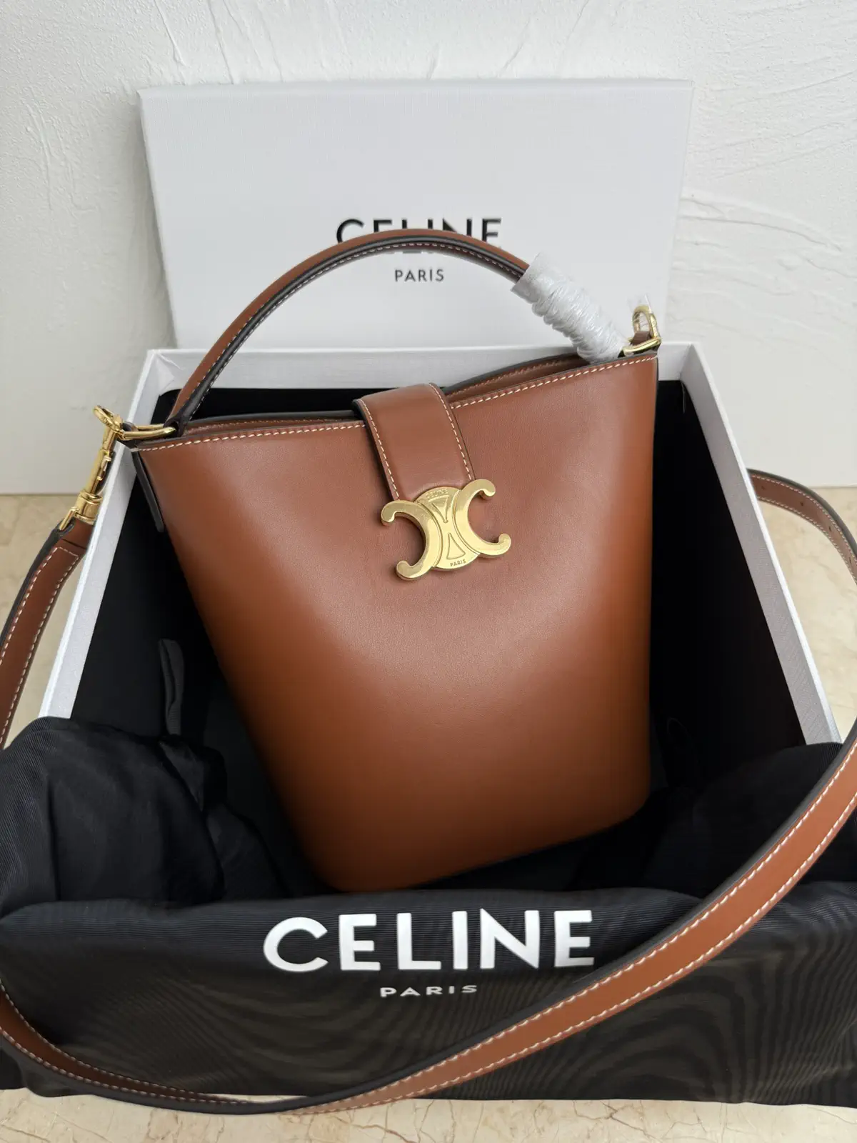 CELINE Louise Small Smooth Leather Bucket Bag image 1