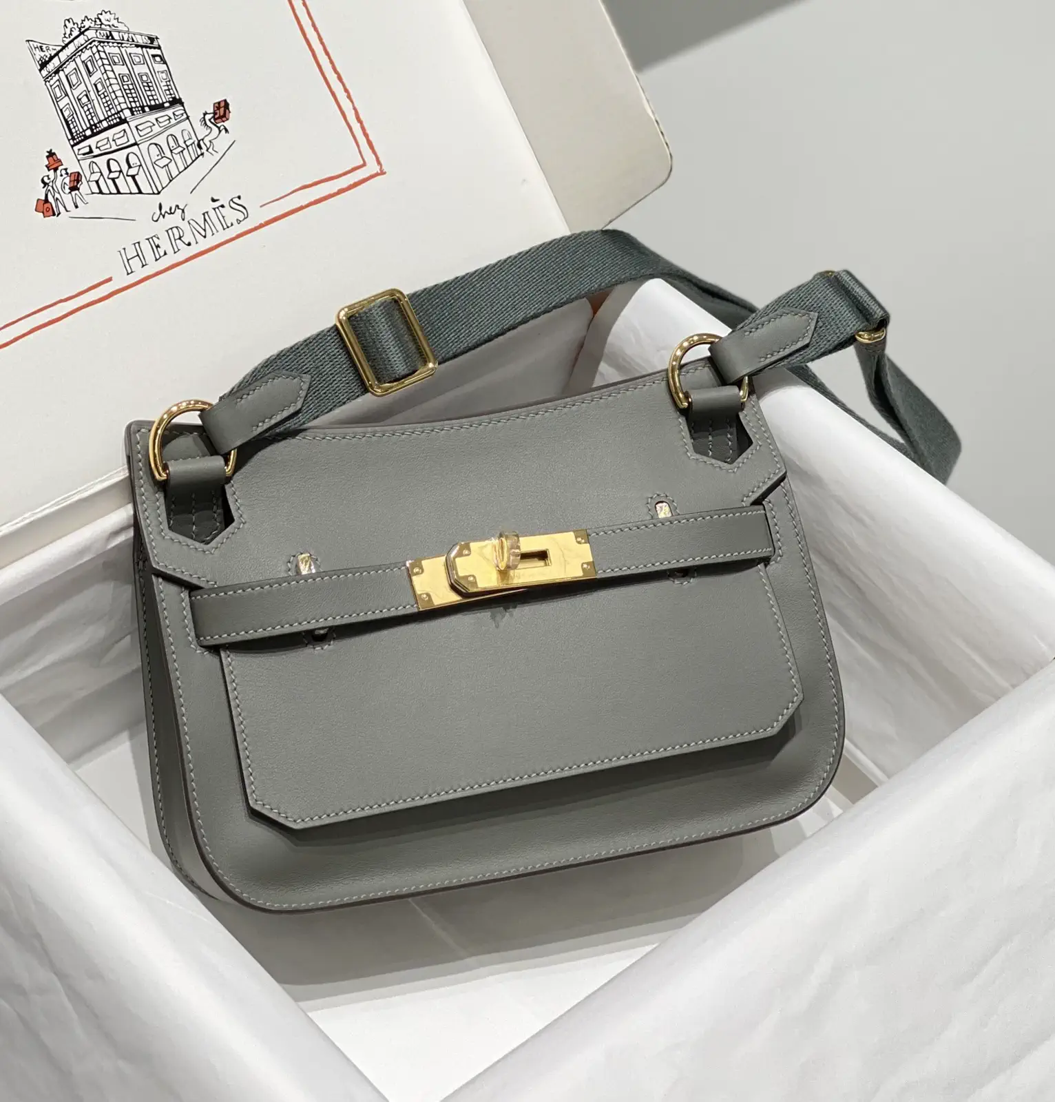 Hermès Jypsiere Crossbody Bag image 1
