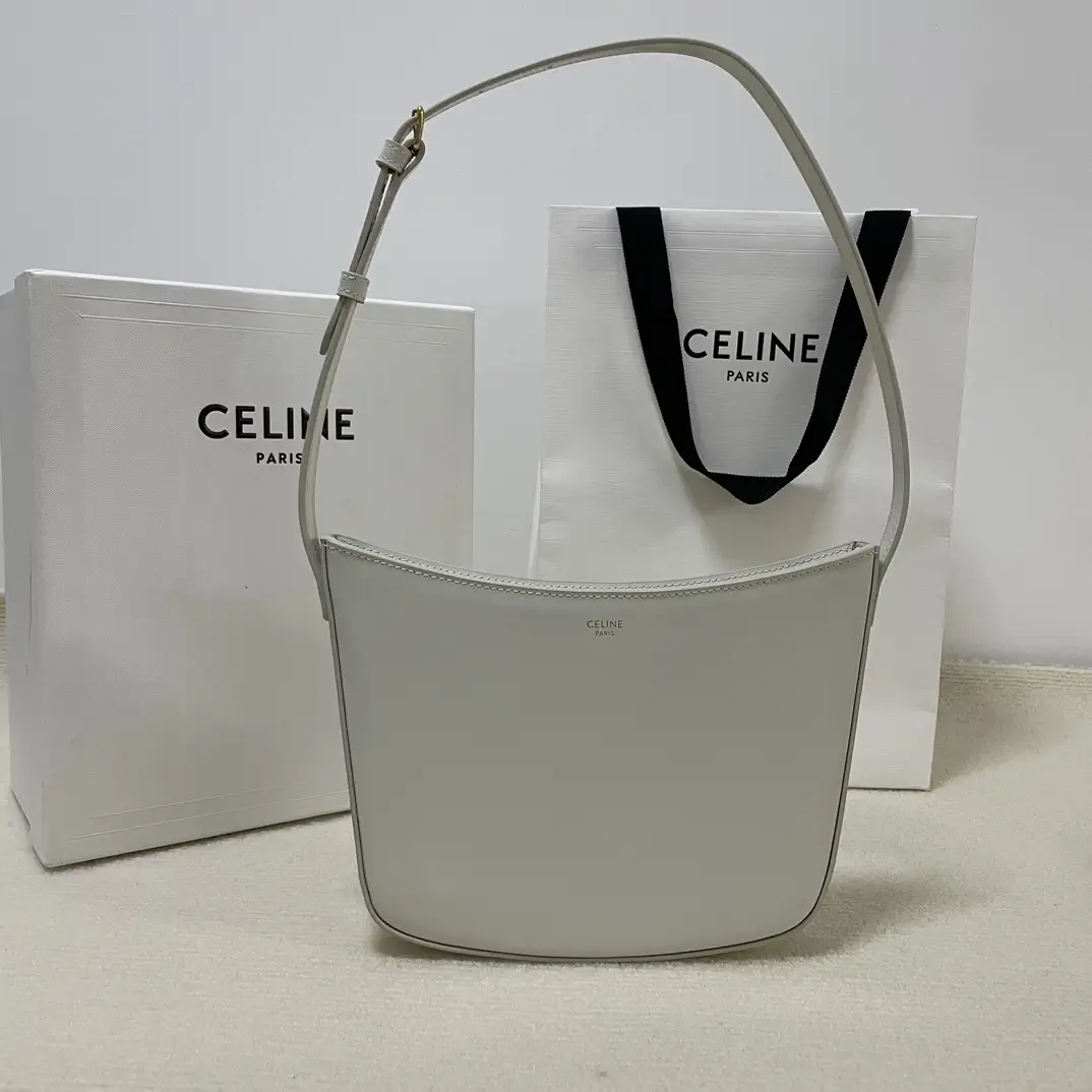 CELINE White Shoulder Bag image 1