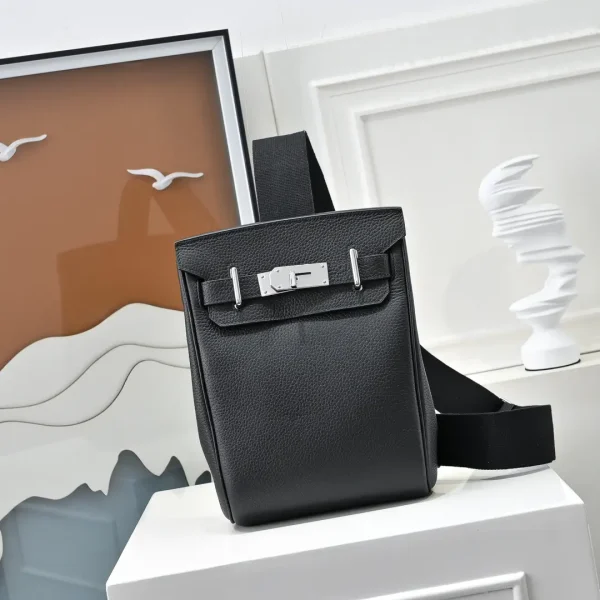 Hermès Black Belt Bag image 1
