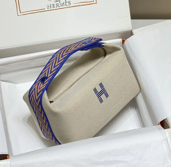 Hermès Canvas Toiletry Bag image 1