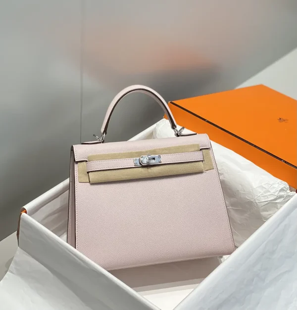 Hermès Light Pink Kelly Top Handle Bag image 1