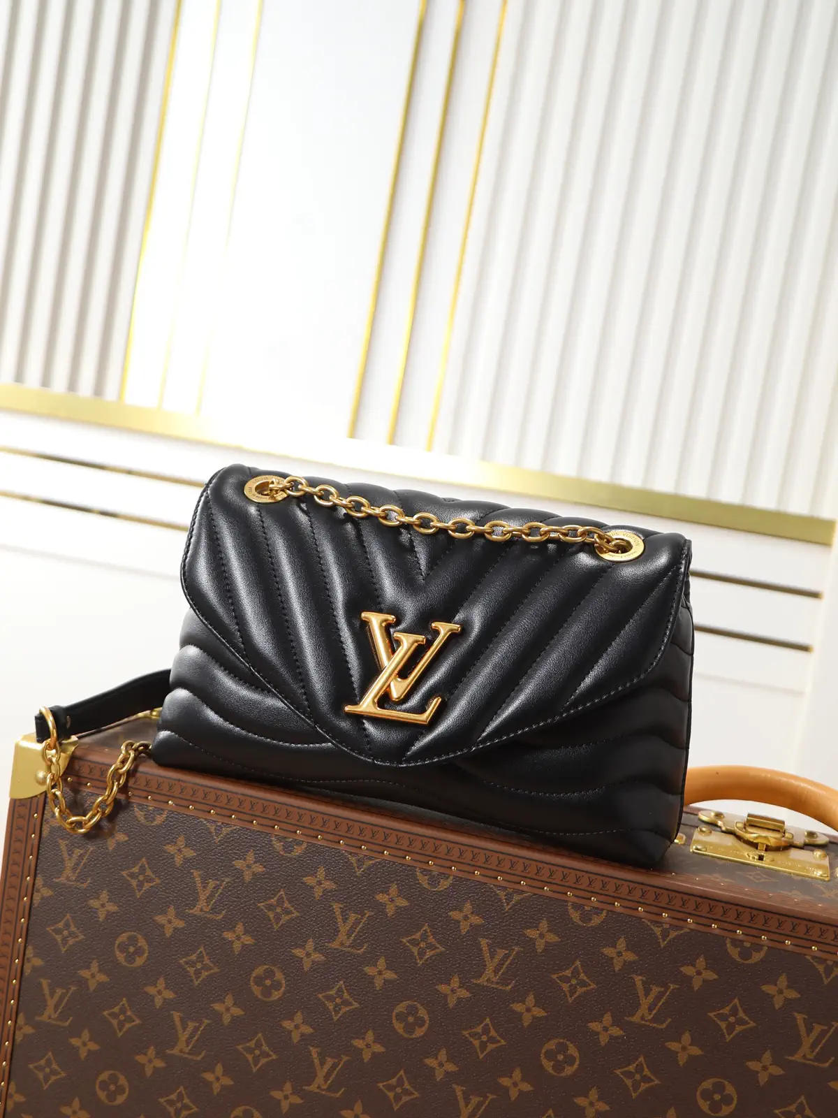 Louis Vuitton New Wave Quilted Chain Shoulder Bag image 1