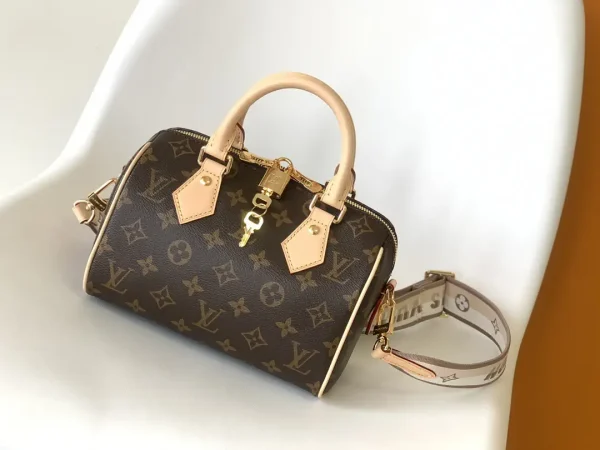 Louis Vuitton Speedy Bandoulière 20 Monogram Top Handle Bag image 1