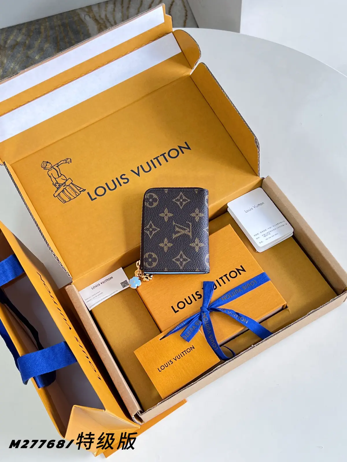 Louis Vuitton Monogram Canvas Noa Short Wallet image 1
