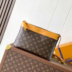 Louis Vuitton Monogram Pochette Voyage Souple Clutch image 1