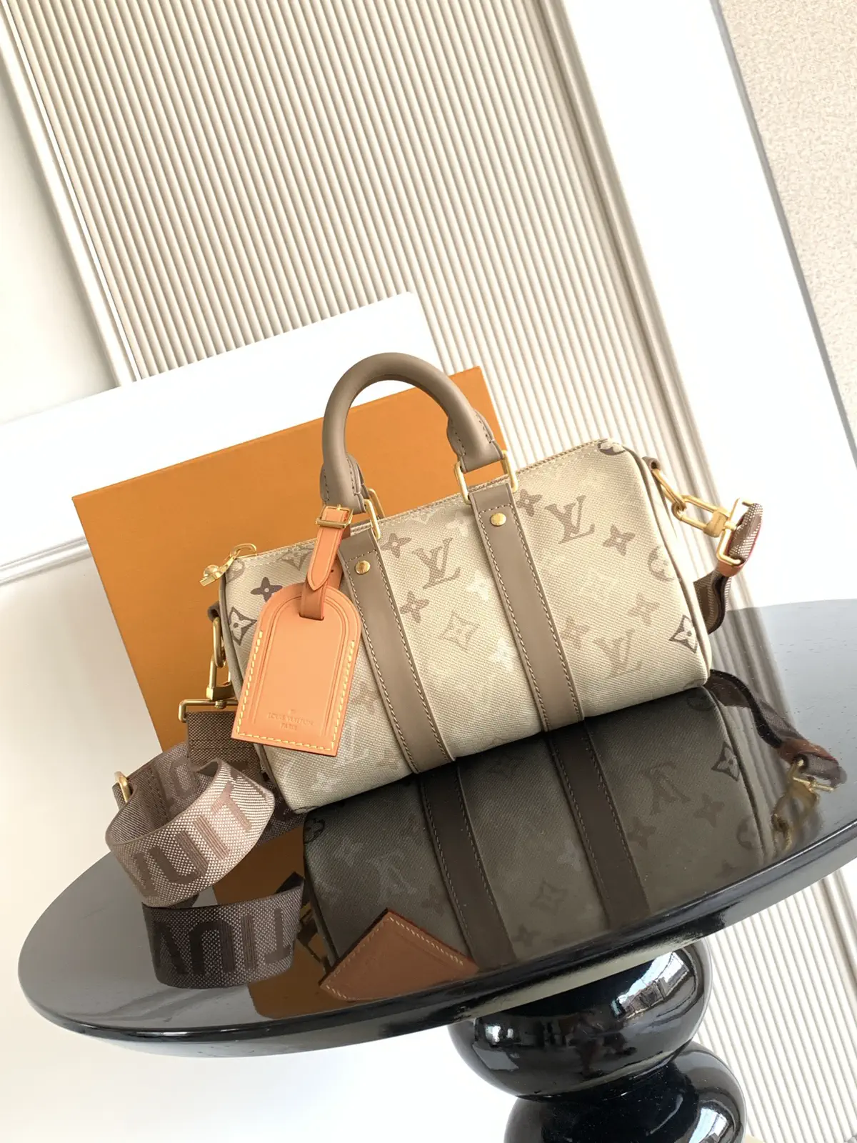 Louis Vuitton Keepall 25 Monogram Duffle Bag image 1