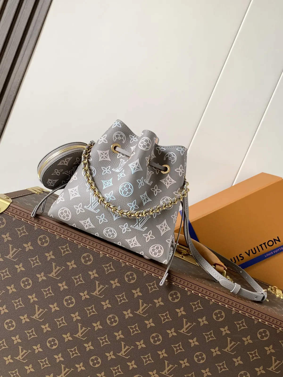 Louis Vuitton Bella Flight Mode Monogram Bucket Bag image 1