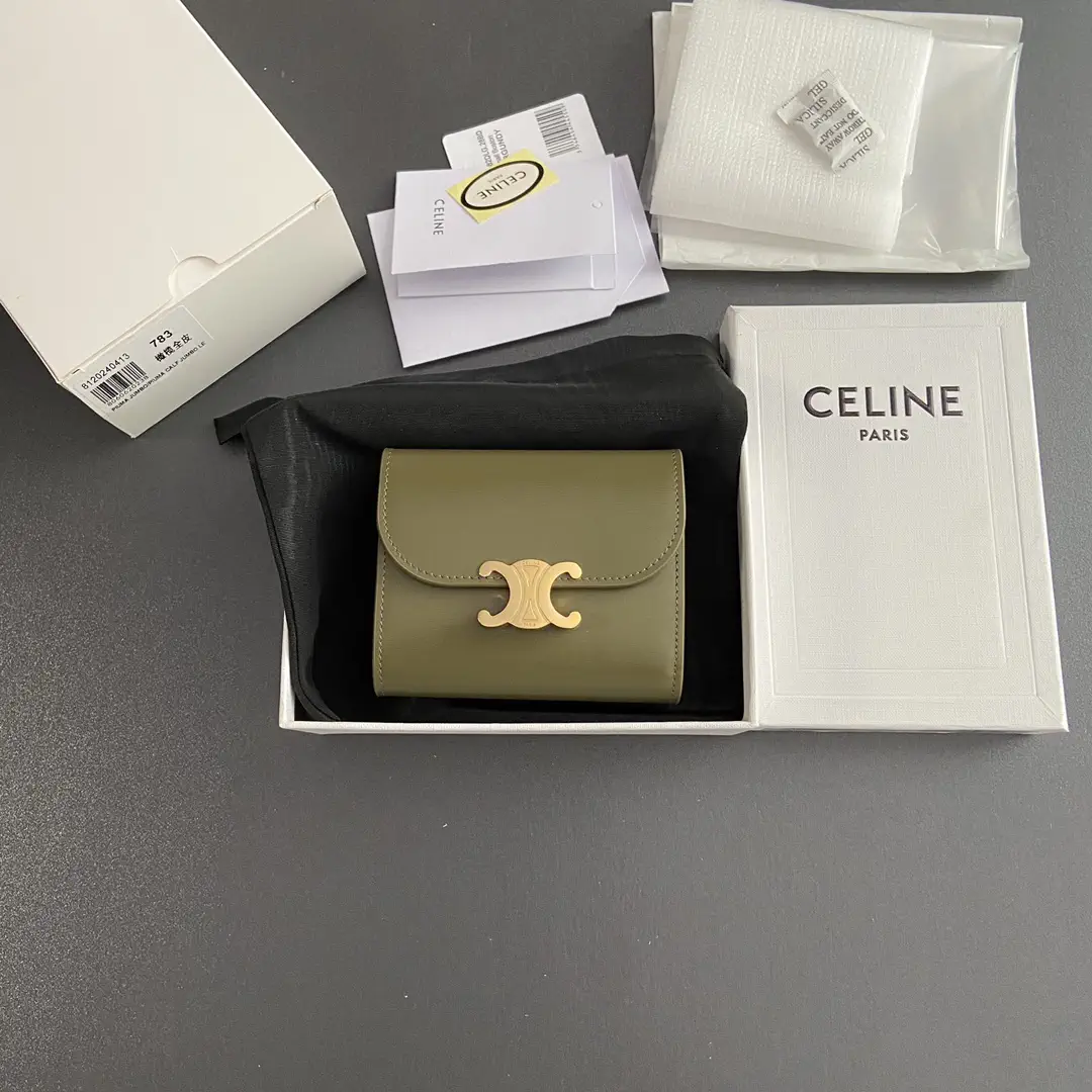 CELINE Triomphe Olive Green Leather Wallet image 1