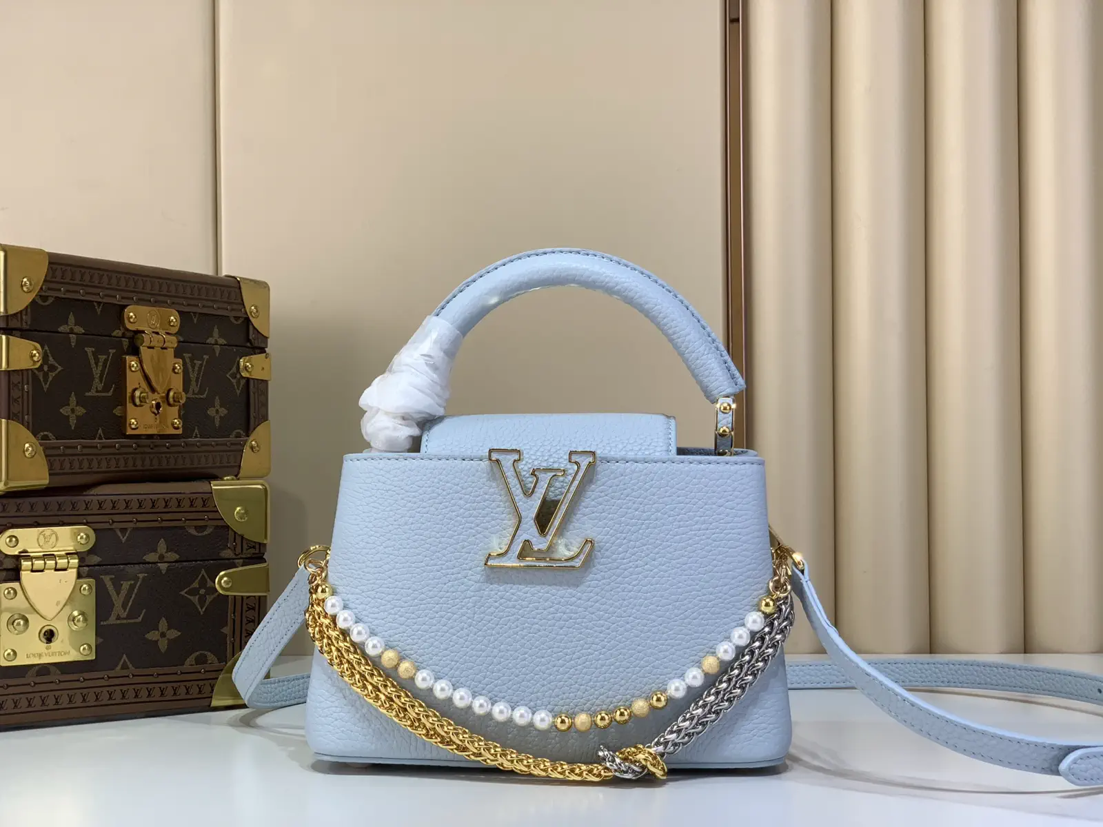 Louis Vuitton Capucines Mini Bag image 1