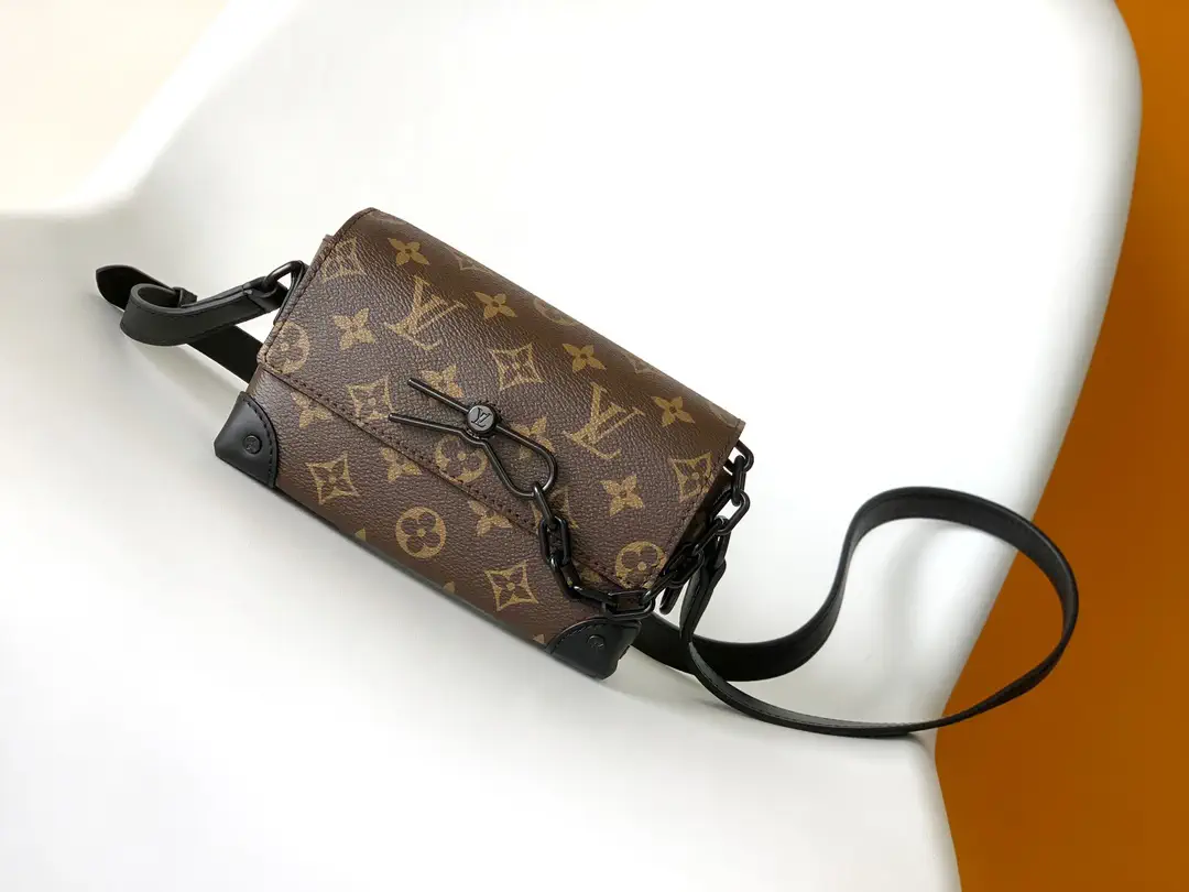 Louis Vuitton Steamer Mini Monogram Crossbody Bag image 1