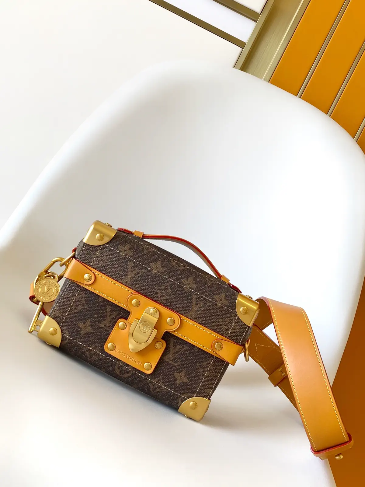 Louis Vuitton Soul Trunk Monogram Crossbody Bag image 1